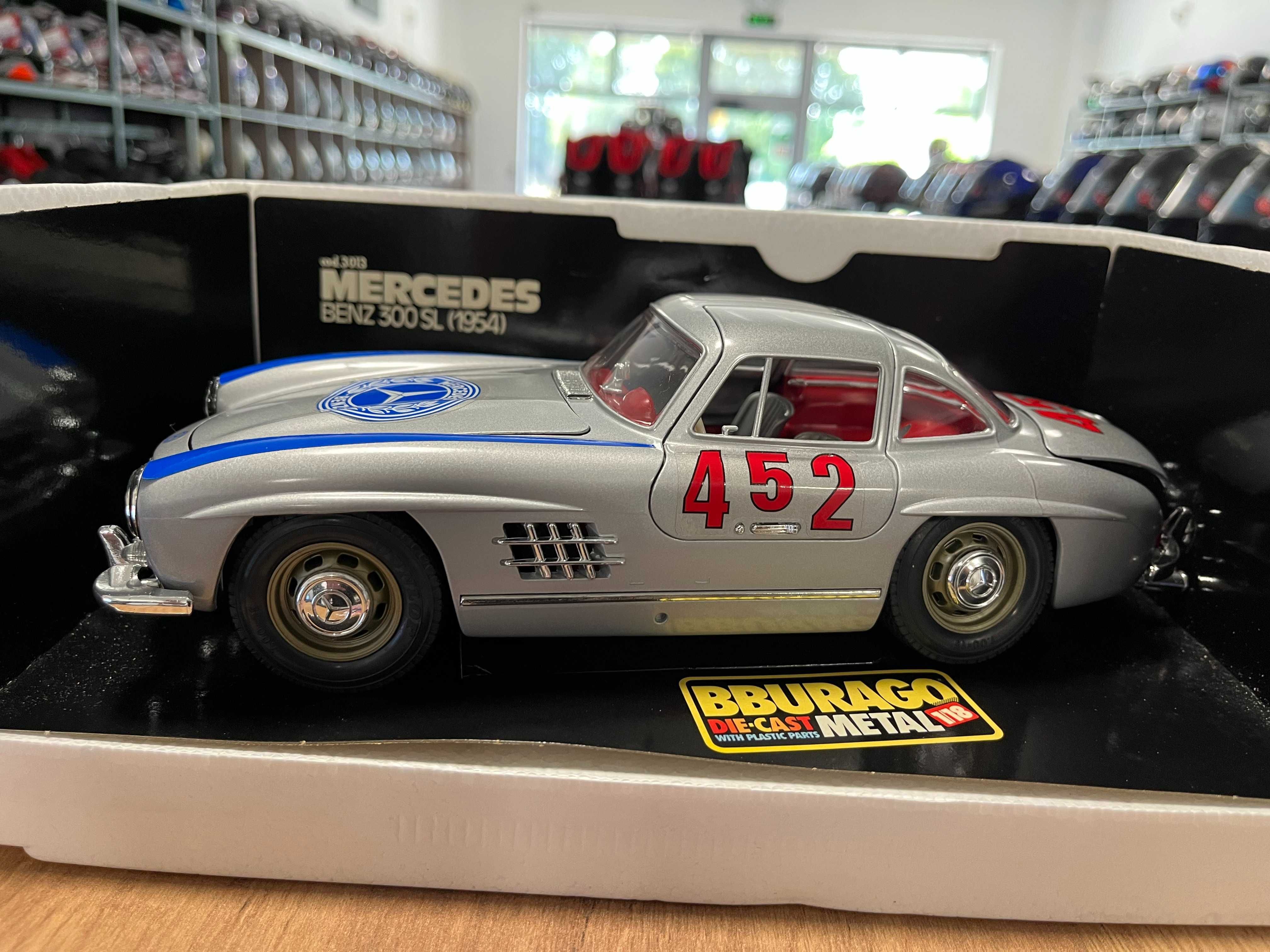Чисто нова BBURAGO метален колекционерски модел MERCEDES BENZ 300SL