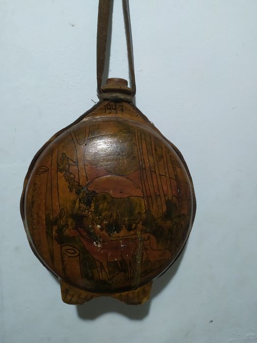 Стара дървена бъклица  1947