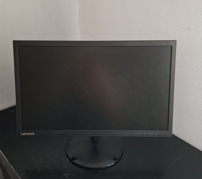 Sitem PC + Monitor Lenovo(Le vand și separat)