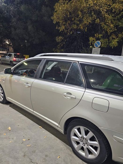 Toyota Avensis Комби