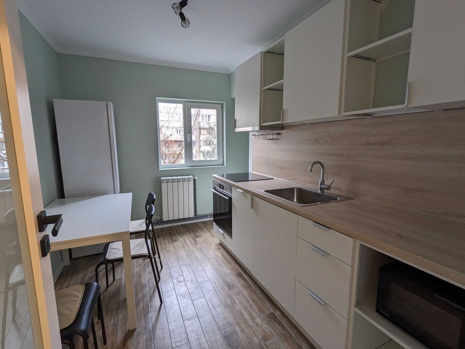 PF inchiriez apartament 3 camere in Manastur, zona Izlazului