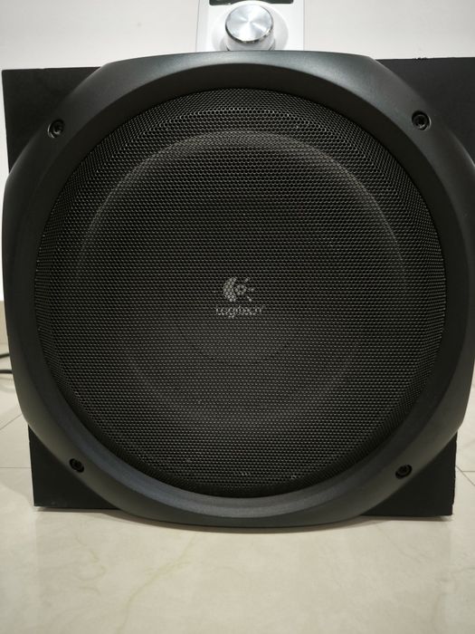 Subwofer Logitech Z5500