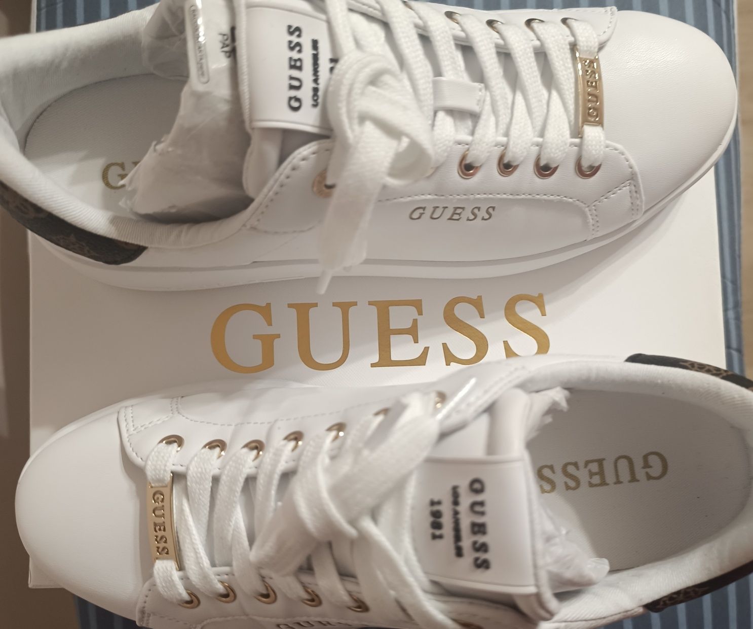 Дамски обувки Guess