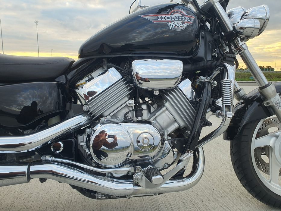 HONDA Magna VF750