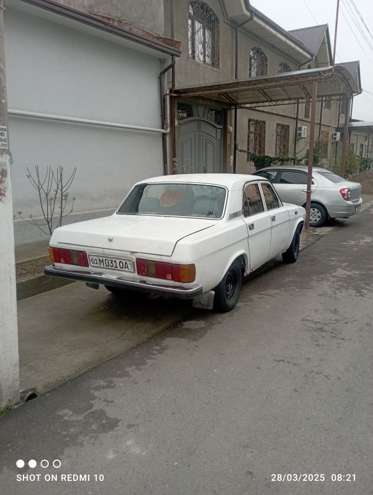 Volga 3102 pult qoʻyilgan matori yahshi oyna koʻtaradgan qoʻyilgan