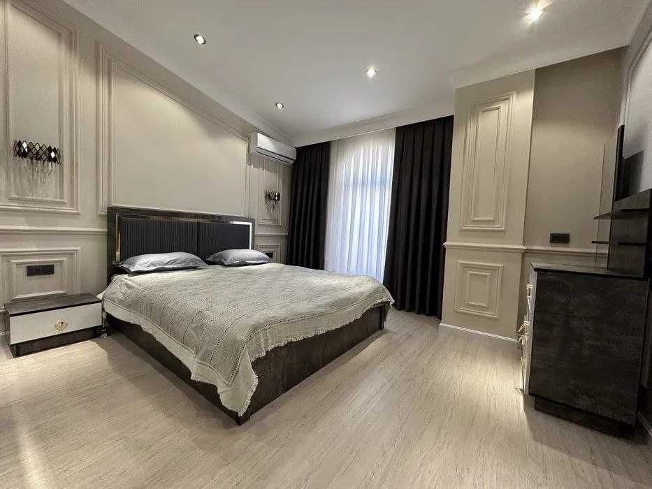 СДАЁТСЯ квартира в Ц-1 (центр города) 2/8/8 60m2