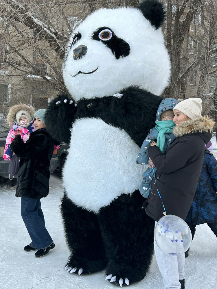 Продается ростовая кукла панда