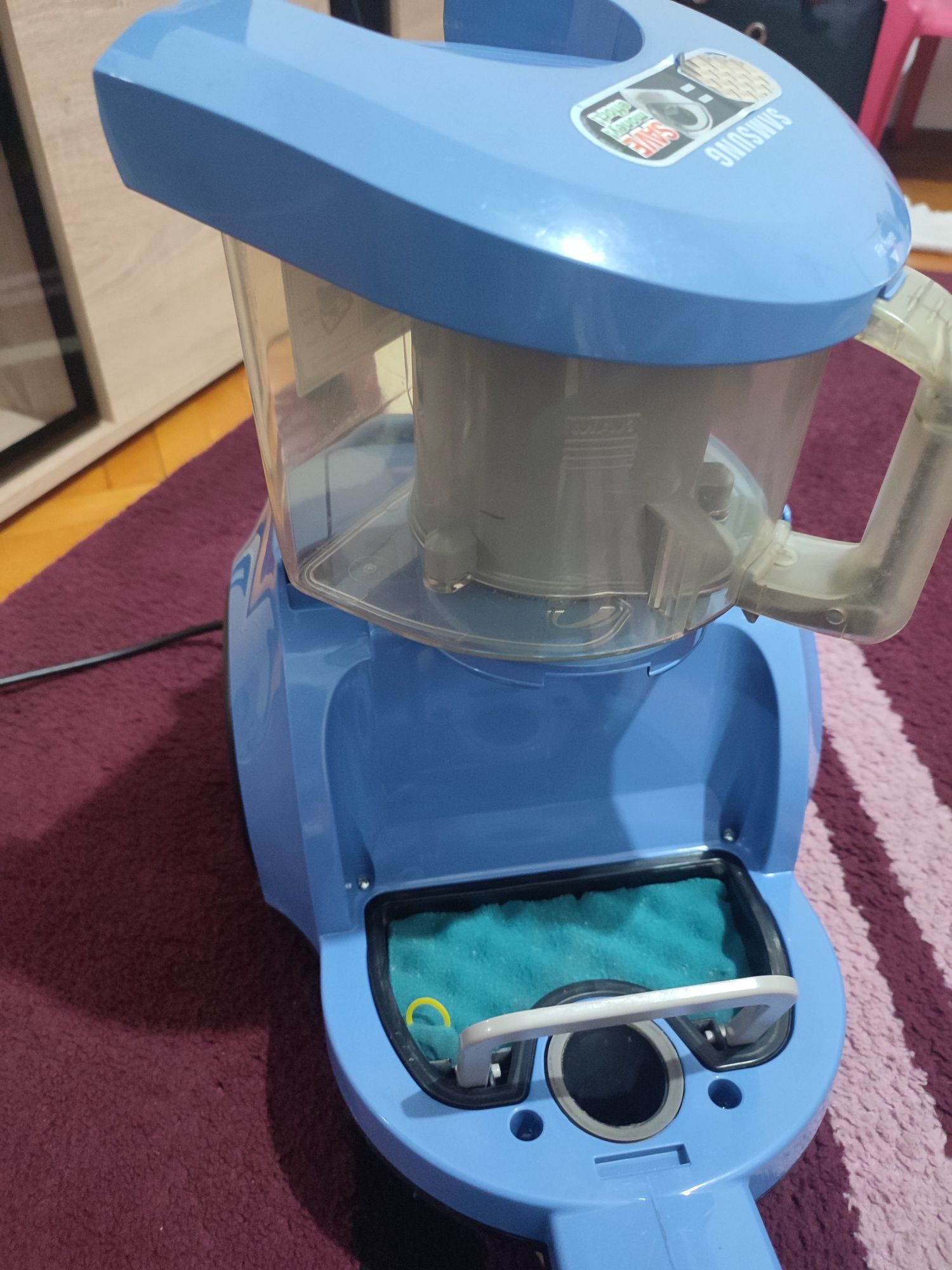Aspirator Samsung fără sac
