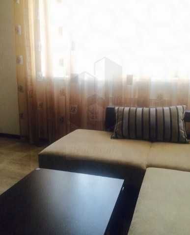 Дава се под наем Тристаен апартамент в Пловдив, Кършияка - 88 кв.м за 464.1 € - Снимка #1