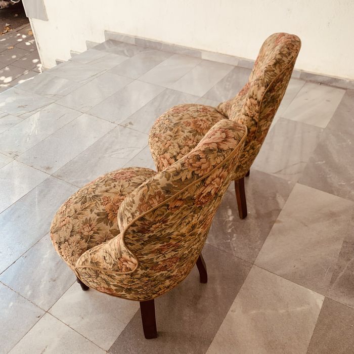 Два антикварни винтидж стола-дамски”парлор” стил