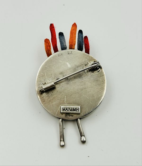 сребърна брошка с 22к злато и рубини