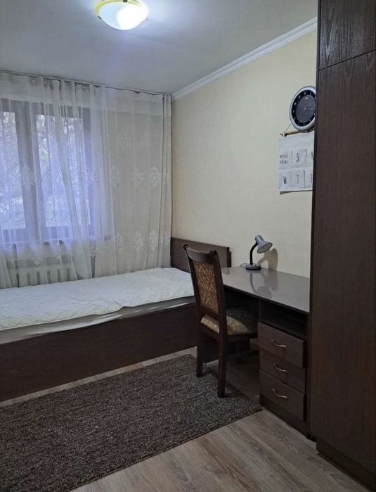 Сдается 3 ком Метро Ойбек.  Улица Чехова