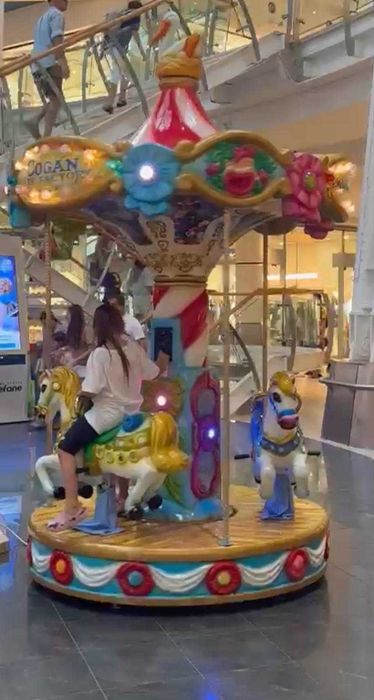 Inchiriere Carusel si Loc de Joaca Mobil pentru evenimente!