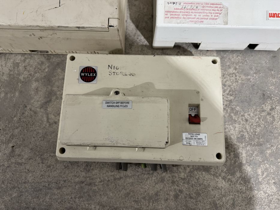 Табло  3 пластмасови