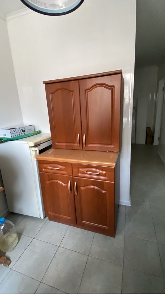 Кухонный шкаф