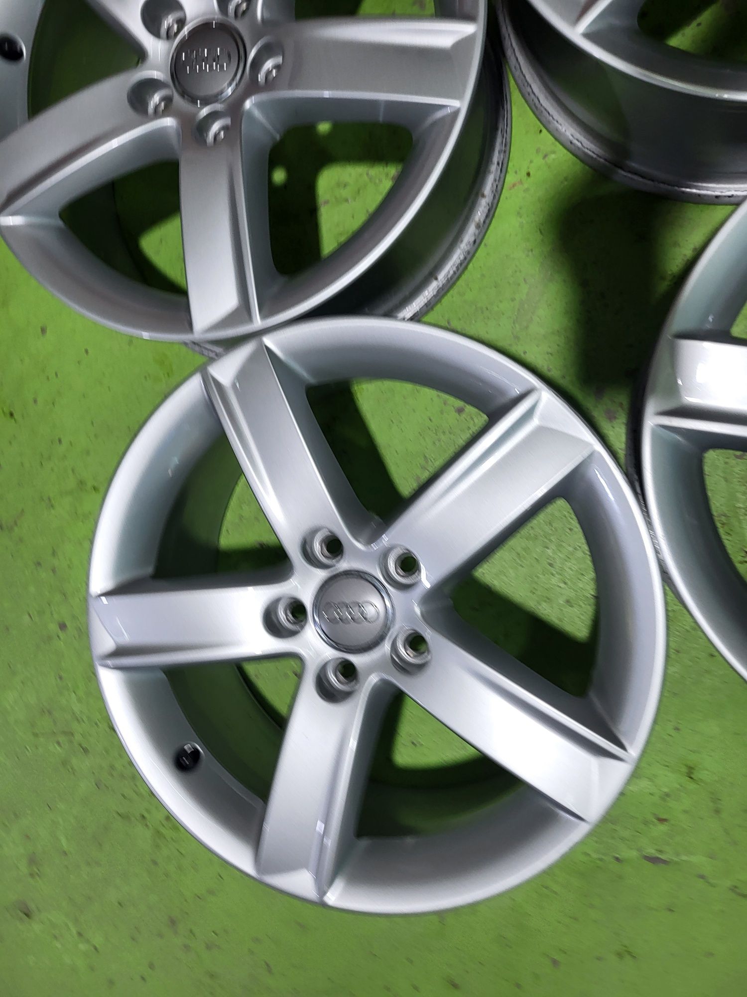 17 5x112 Vw Golf 5 6 7 Skoda Audi A3 A4 5х112