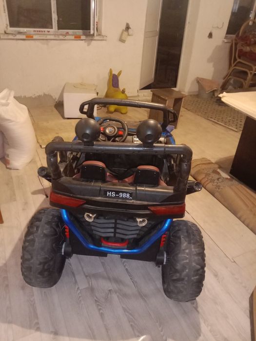 Детский машина сатылады.обмен бар