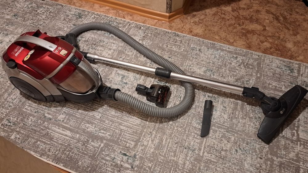 Продам пылесос LG в рабочем состоянии