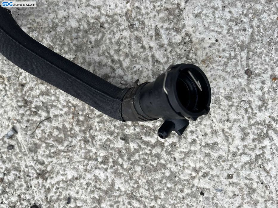 Furtun Conducta Cot Racord Radiator Apa Audi A5 2.0 TDI 2008 - 2011 Cod 8K0122293F [C3005]