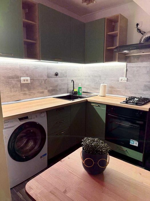 Modern & Confortabil - Apartament Hotelier cu Vedere Spectaculoasă