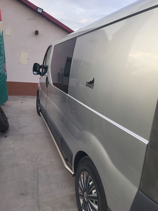 Vând renault trafic