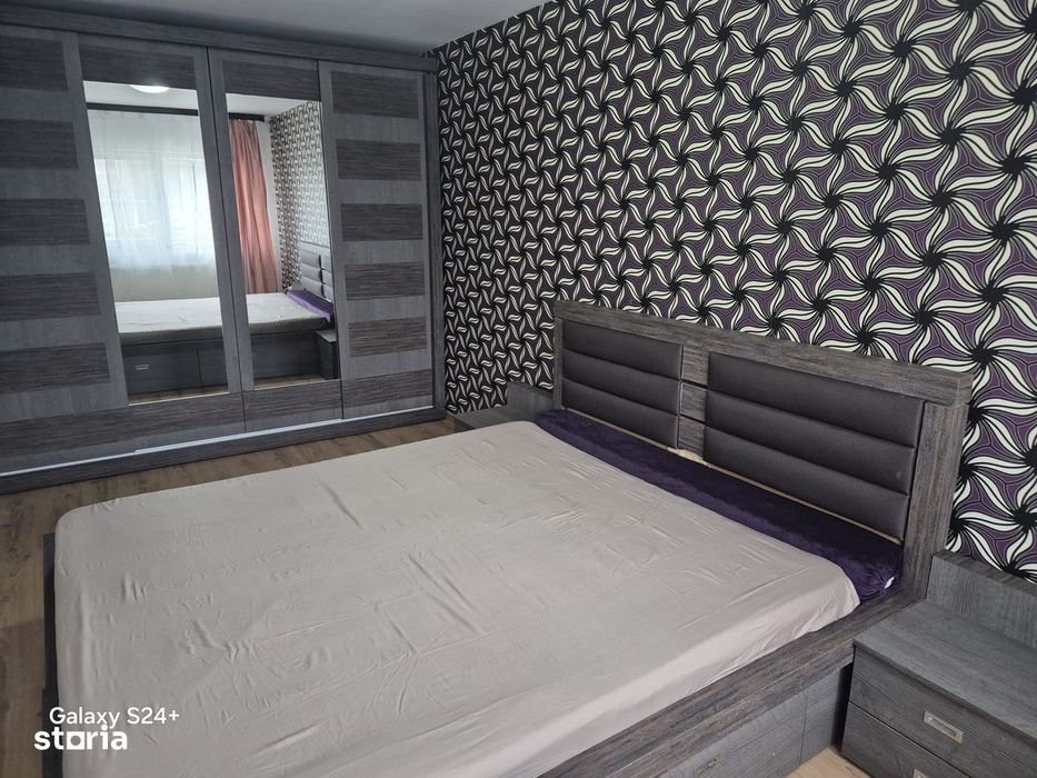 Apartament cu două camere decomandat! Str Eroilor 86!