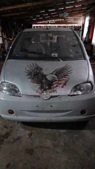 Vând mașină mică