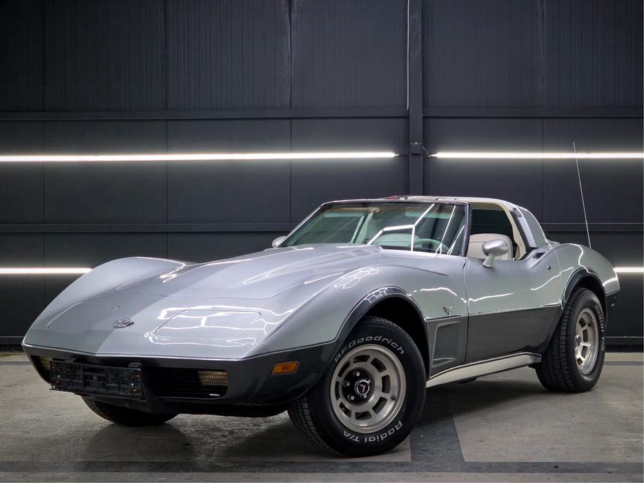 Pret 39.900 Chevrolet Corvette 1978/Editia 25 de ani/Restaurat Complet