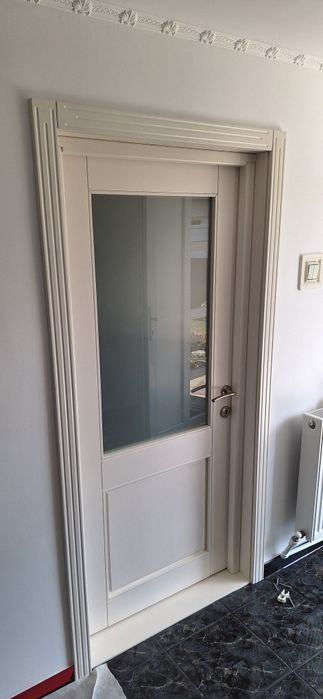 Mobilier si usi la comanda