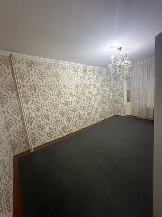 Юнусабад 19 квартал. Продается квартира 2/2/