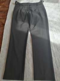 Продам брюки женские 46р черного цвета