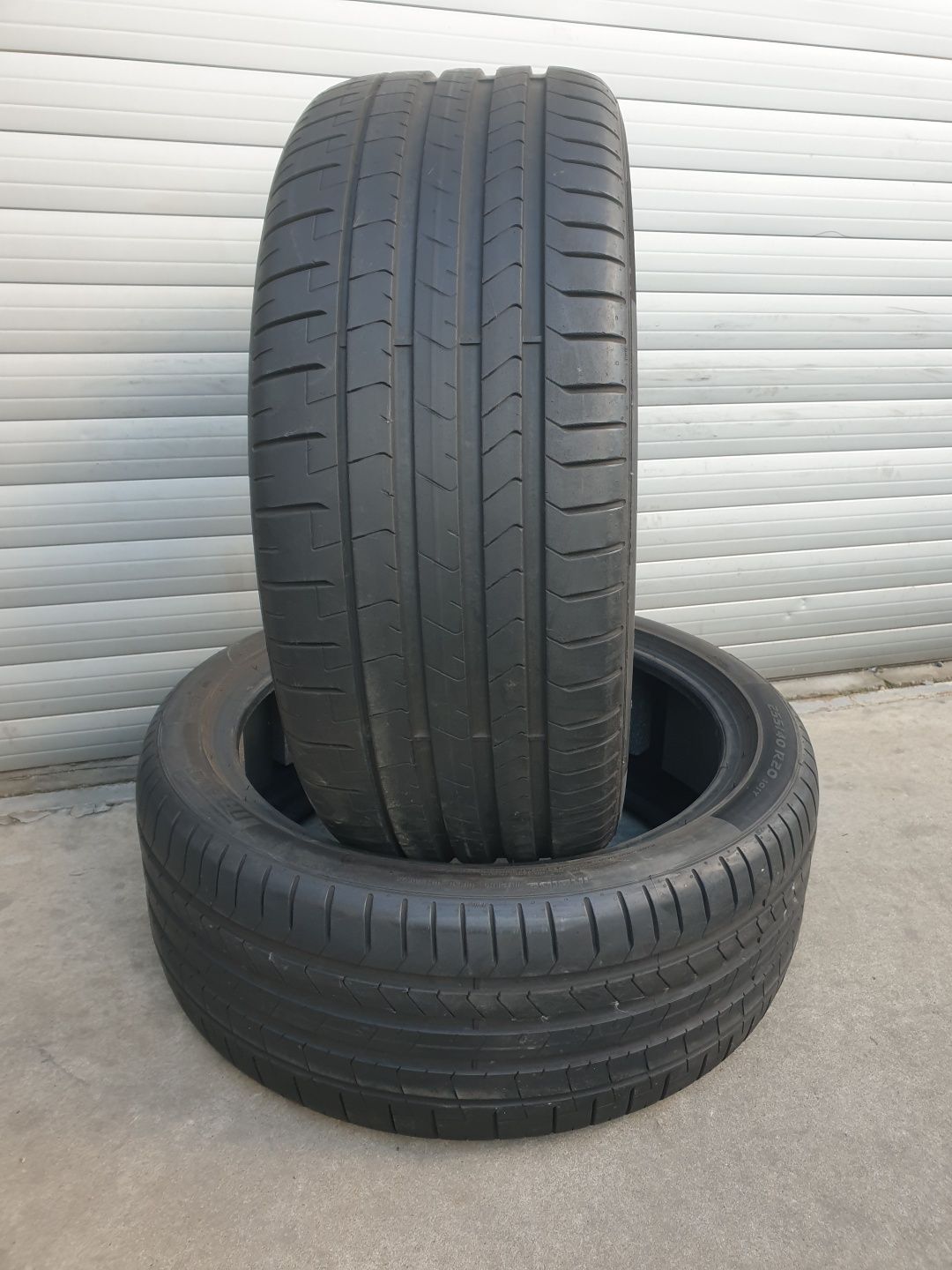 anvelope vara 255/40/20  pirelli