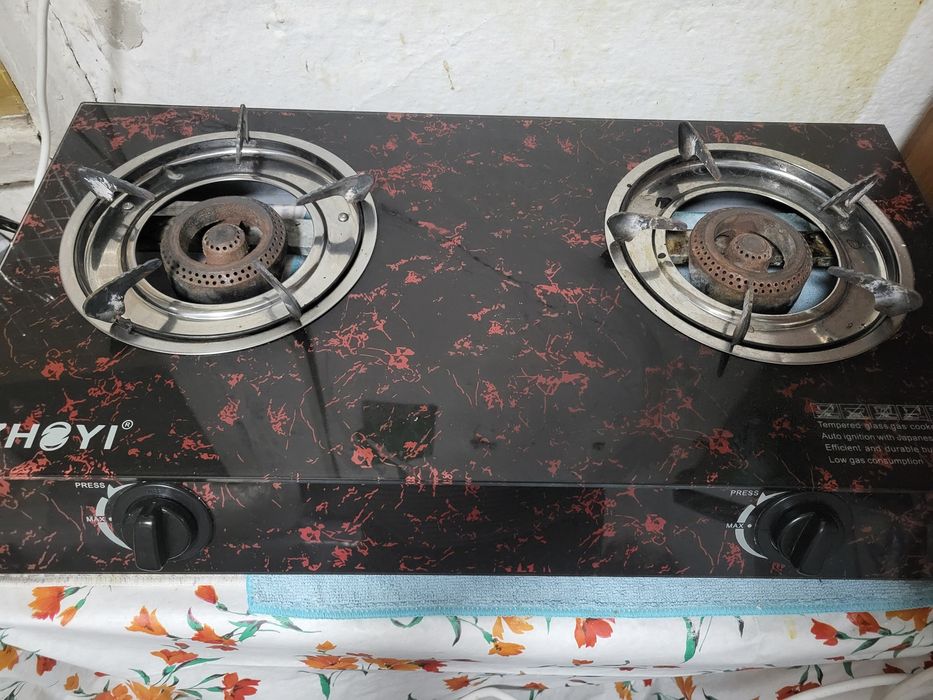 Продам срочно настольную газ плиту