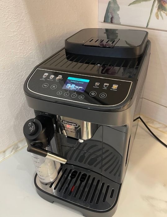 Автоматическая кофемашина ECAM.310.60.B