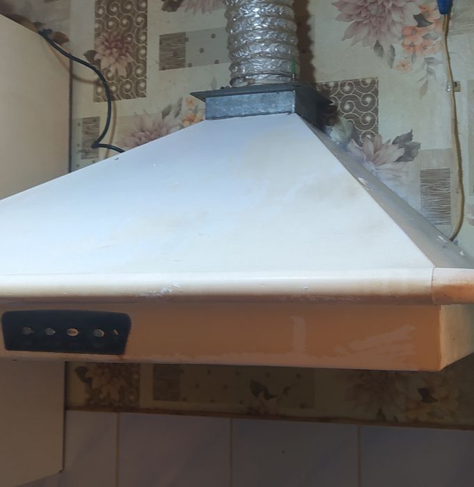 Вытяжка рабочая.