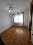 Vând apartament 2 camere decomandat etaj intermediar la preț avantajos