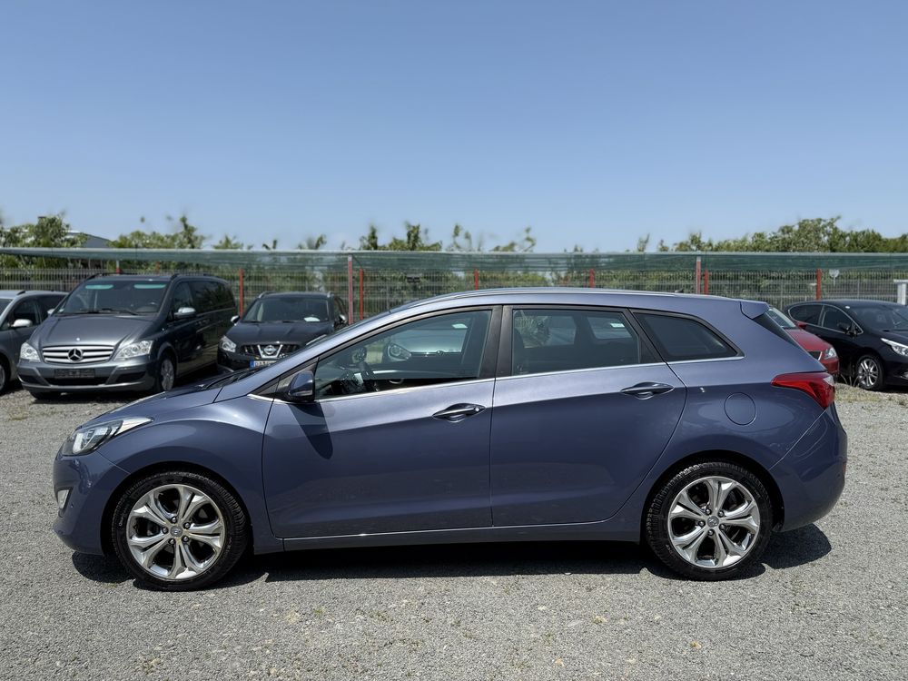Hyundai i30 Cutie Automata, 10/2013 1.6 CRDi 128cp Euro5, Climatronic