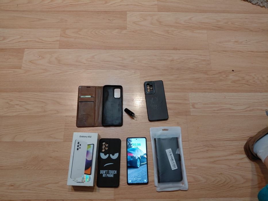 Samsung cu casca Bluetooth și husa ca nou și căști acer noi