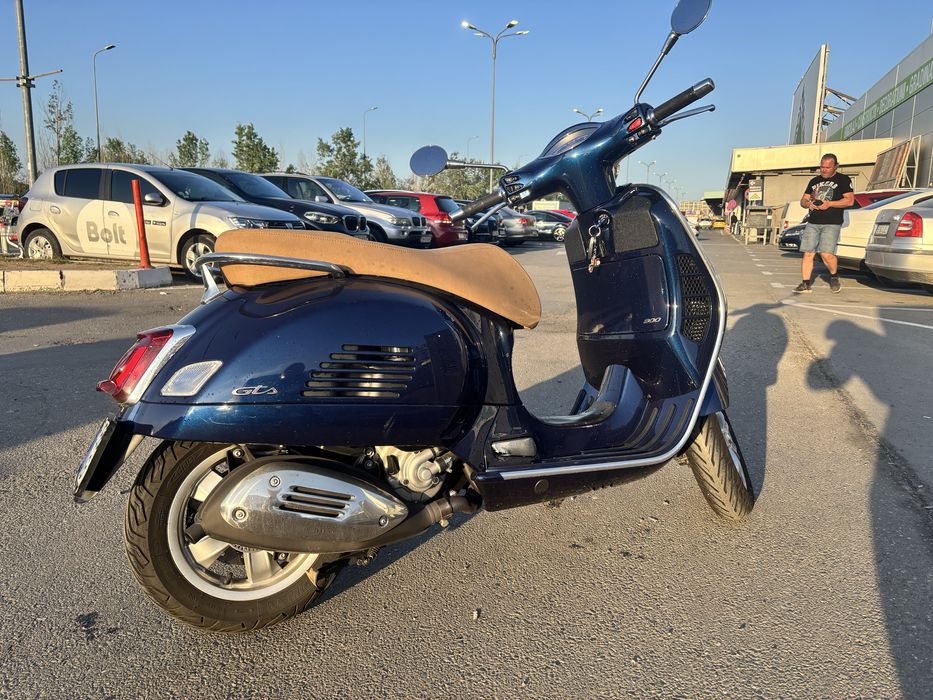 Vespa 300 GTS HPE 2022