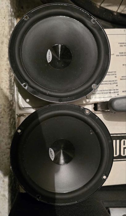 Говорители Hertz DSK 165.3 с пищялки и филтри