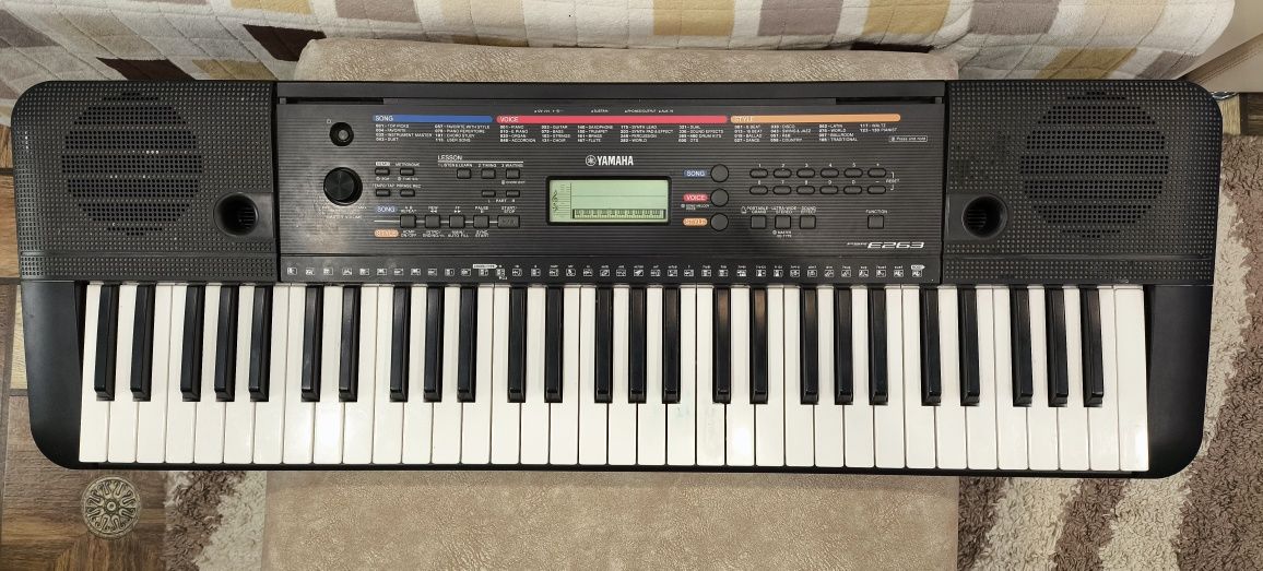 Синтезатор YAMAHA PSR-E263