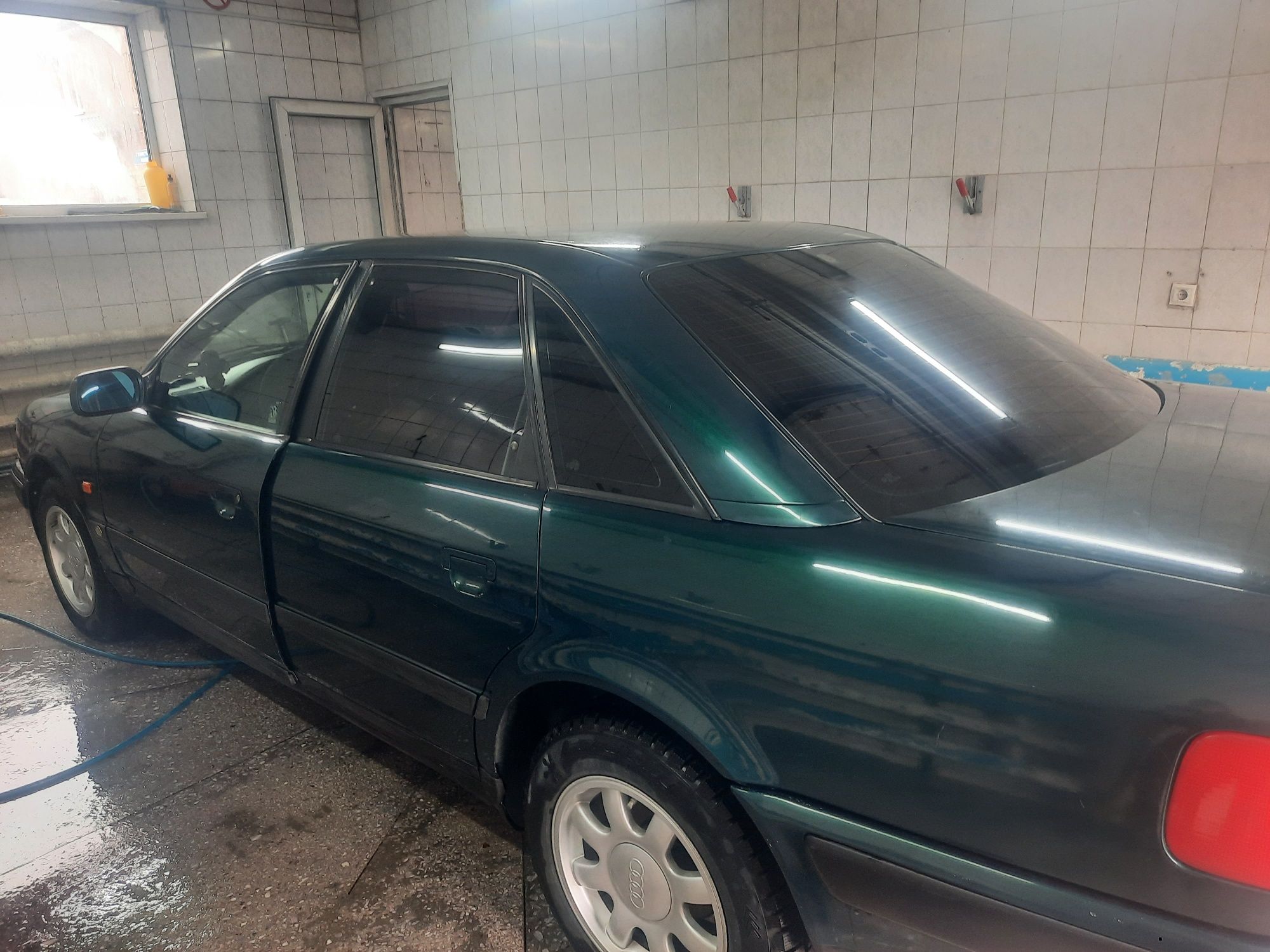 Продам Audi 100 C4. Торг иес