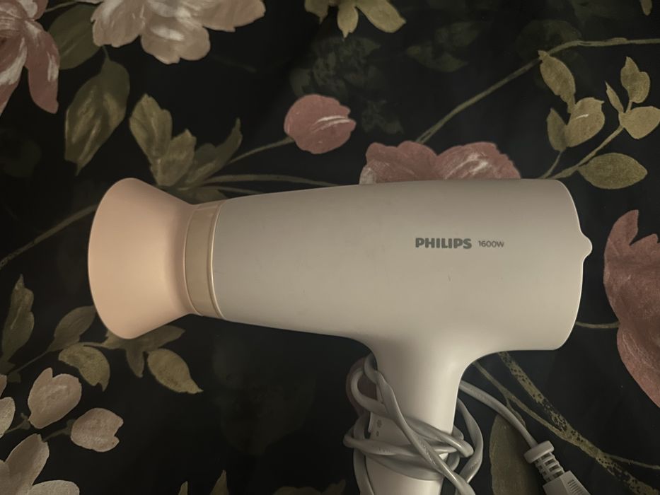 Uscător de par Philips BHD308/30 1600w LIVRARE GRATUITA