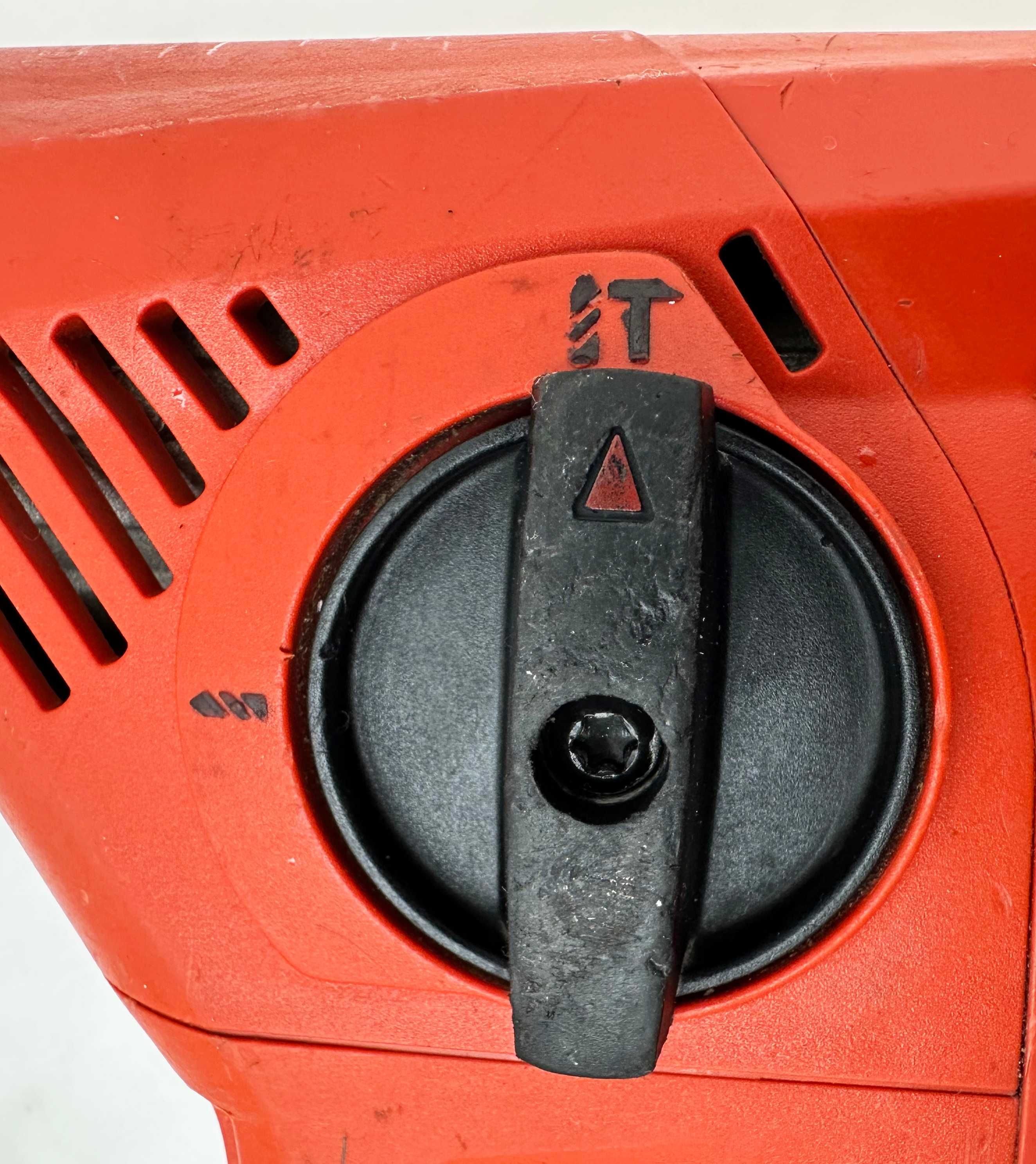 Hilti Сет - Акумулаторен перфоратор, винтоверт и ъглошлайф