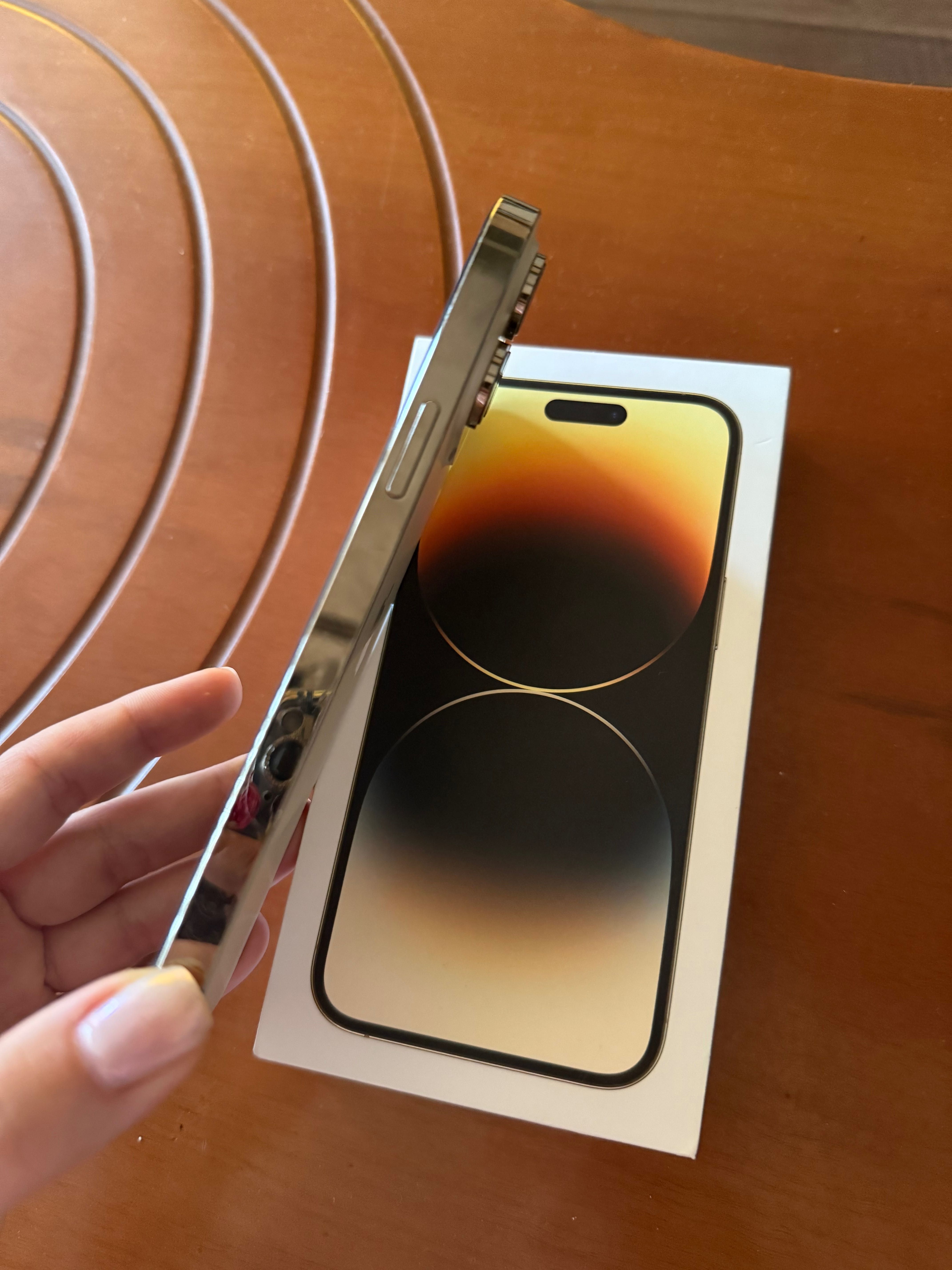 iPhone 14 Pro max