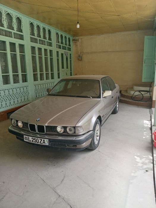 Продам бмв 7 серии е 32