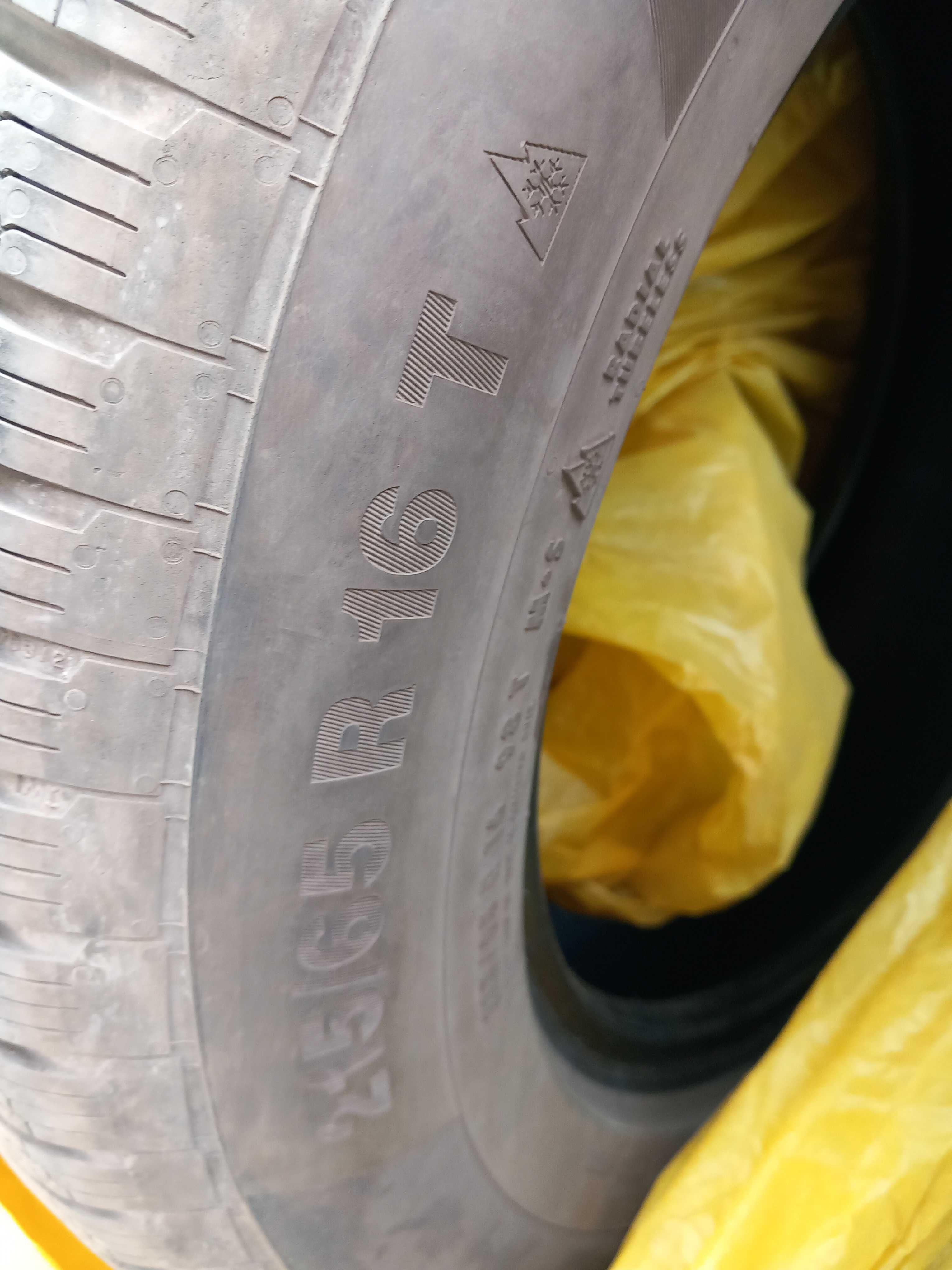 215/65 R16 Continental