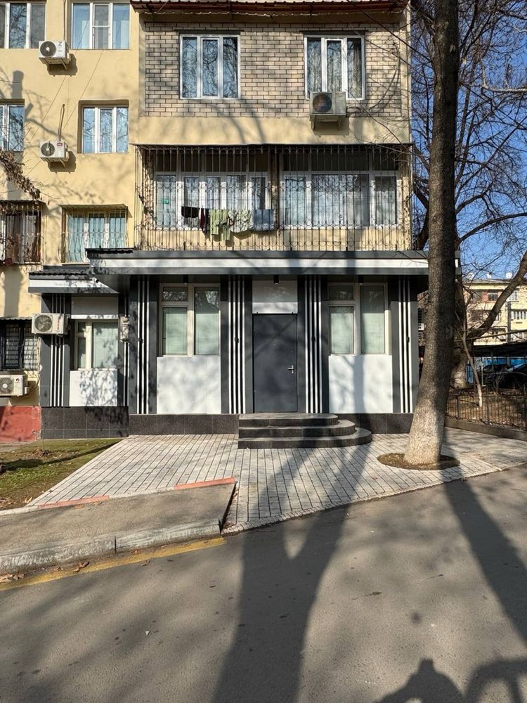 Аренда Нежилое Ц-5 Ор: Алайский базар 2-Линия 120 кв.м с мебель тех