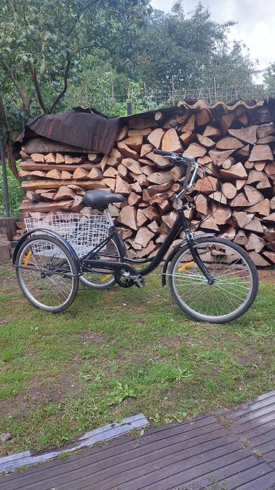 Tricicletă nouă .
