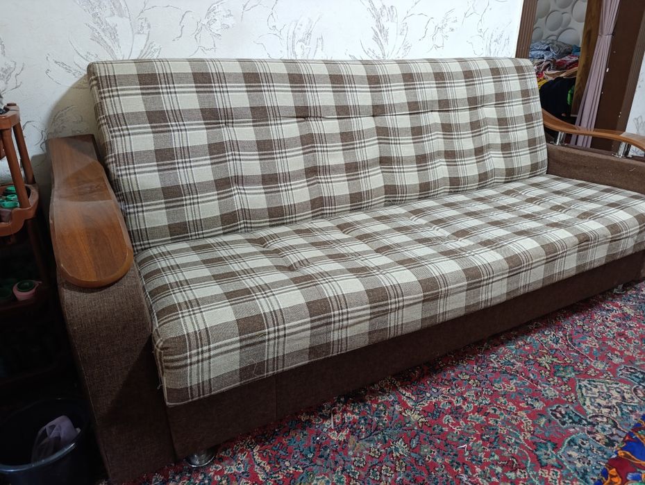 Диван кресло в хорошем состоянии